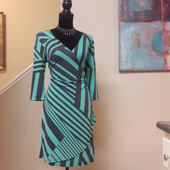 Emma Michele Dresses & Skirts - Emma Michele/Print/ Wrap Dress